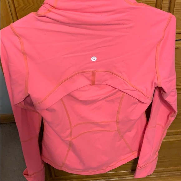 Zip up - Picture 2 of 3